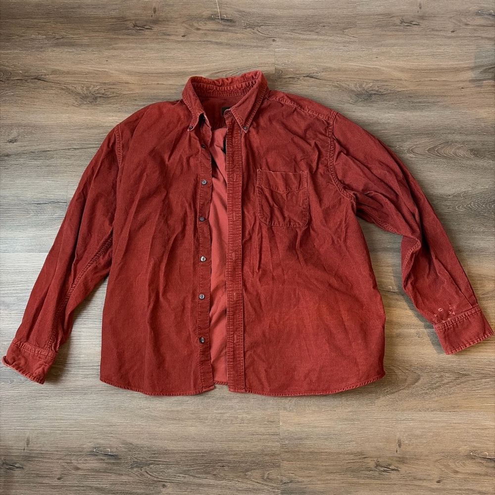 Eddie Bauer Men’s Corduroy Button Up